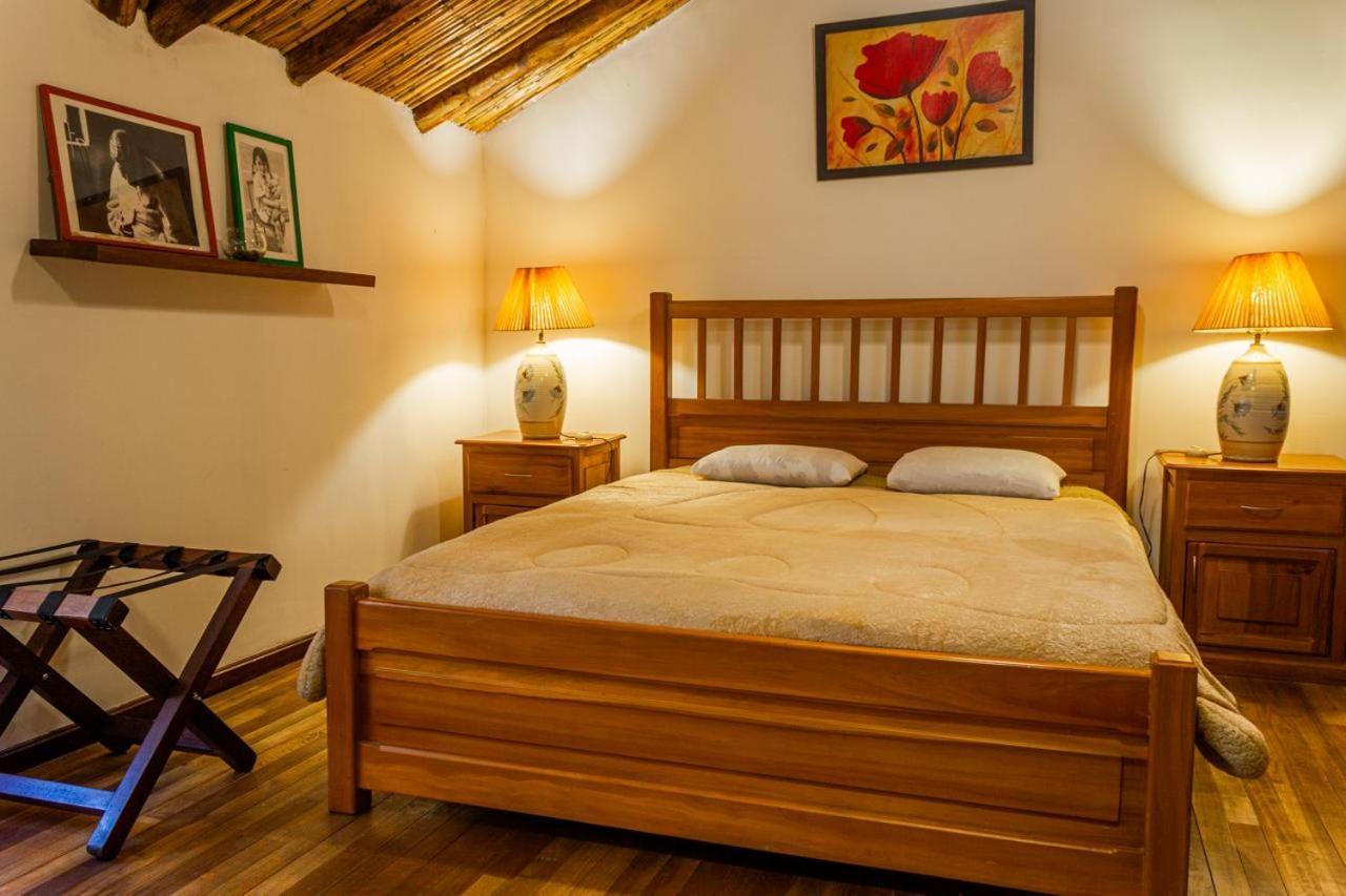 Casa De Rosas 3* Cuenca