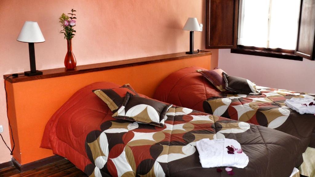 Casa De Rosas 3*