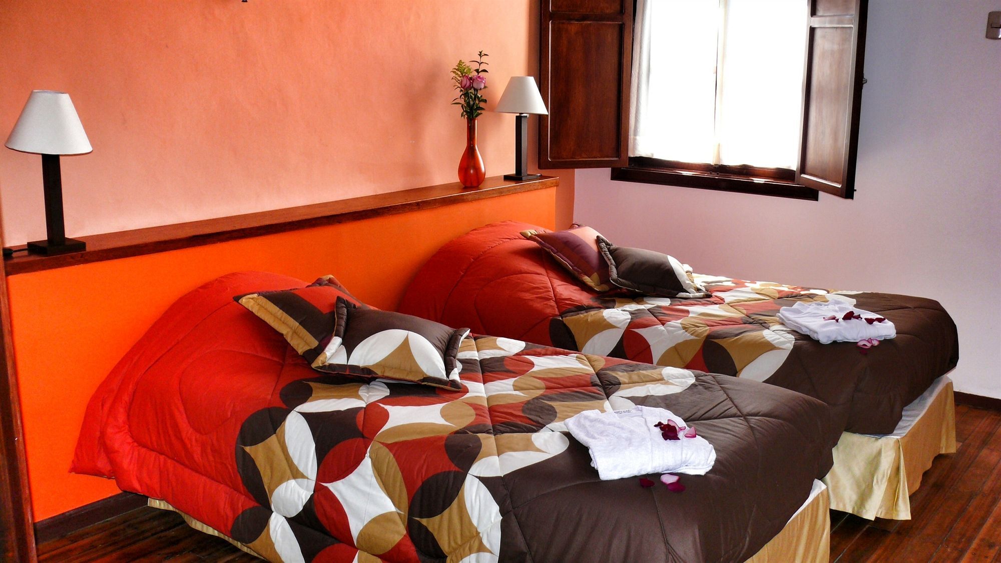 Casa De Rosas